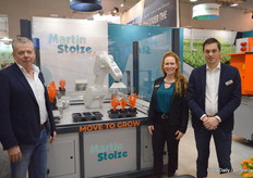 Peter van der Knaap, Otti Blok and Edwin van der Maarel were proud to present their robotica as part of their internal transport systems